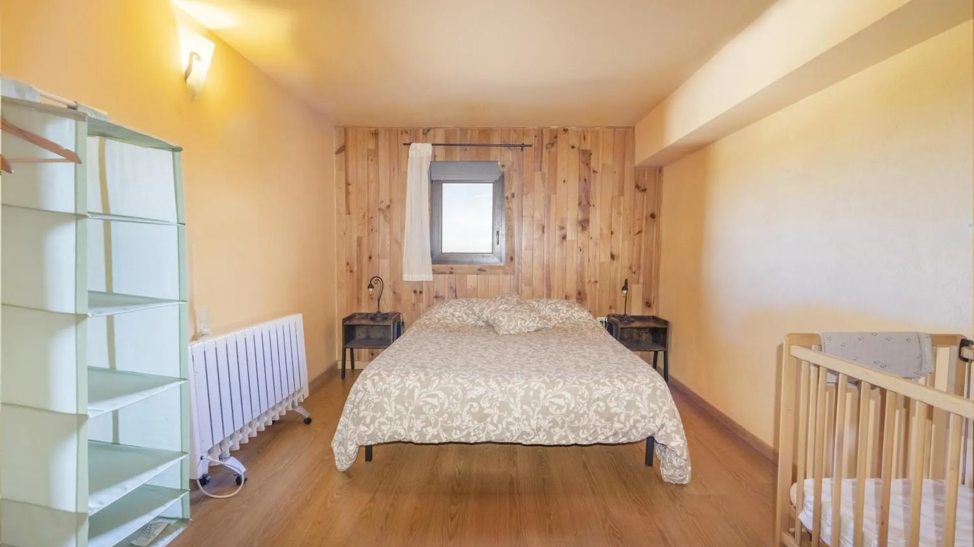 El Refugi De Rubinat Villa Sant Antolí y Vilanova Lantgård